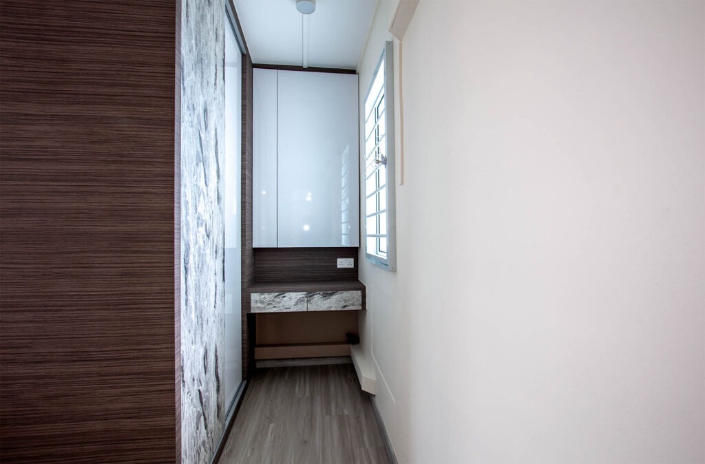 Modern style built-in wardrobe and dresser